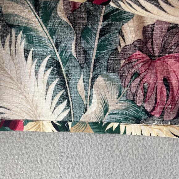 Newt at the Royal hawaiian Shirt size M Colorful USA Cotton Resort Vacation - Picture 10 of 11